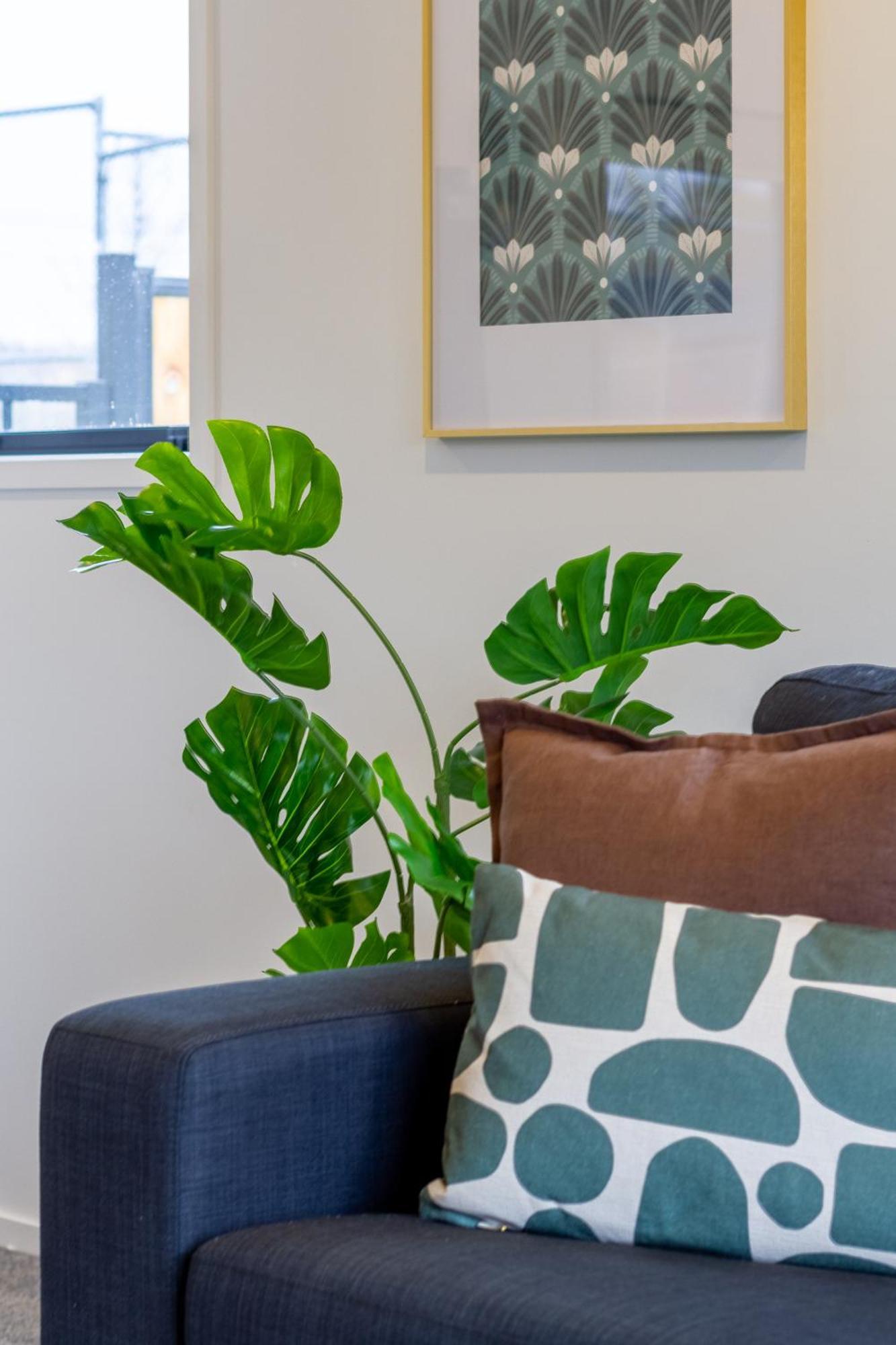 Serene Living 2 Bed With Carpark Christchurch Exterior foto